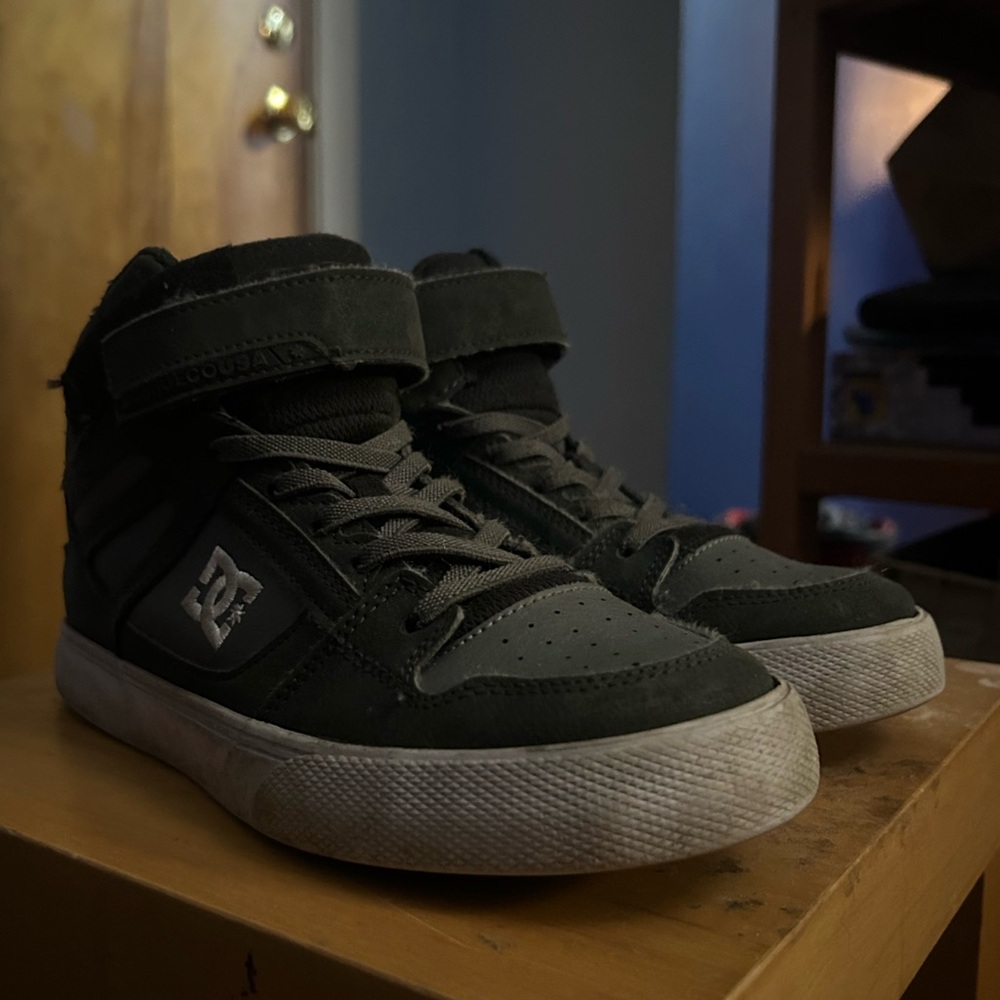 DC Hi Elastic Skate Shoe